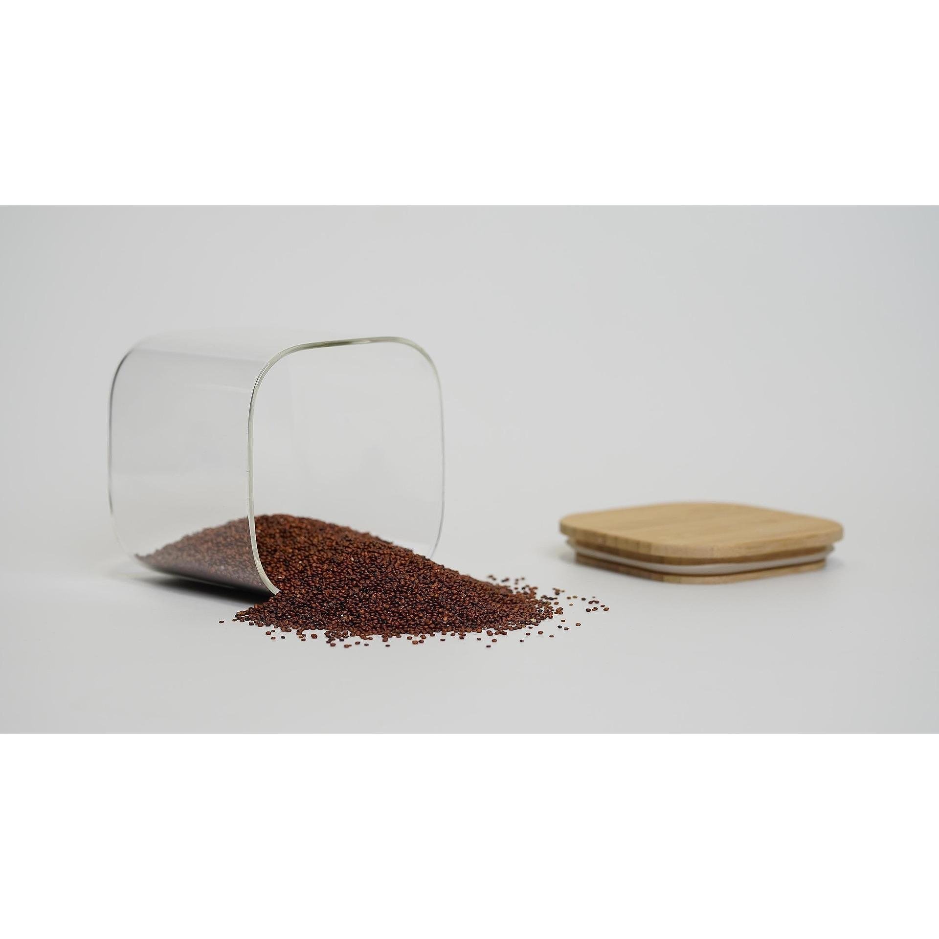Red Quinoa Seeds